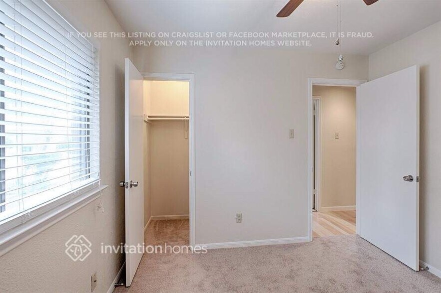 Building Photo - 1720 Brighton Dr