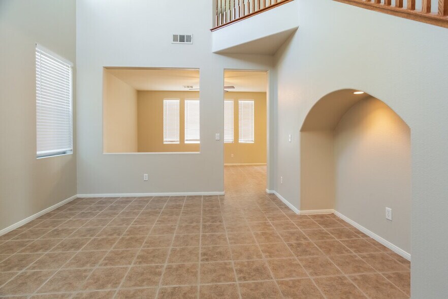 Building Photo - 1848 Arrow Stone Ct