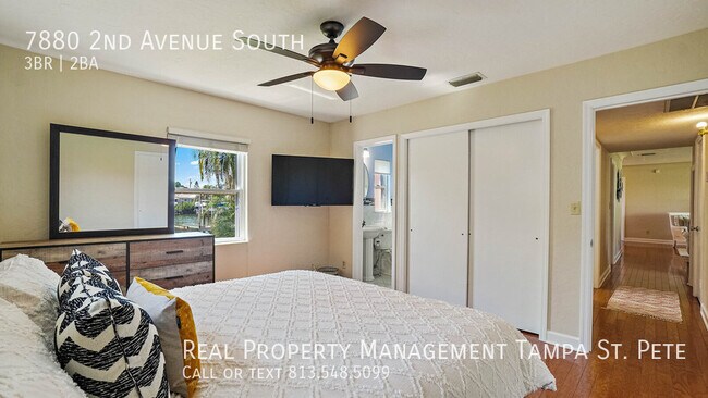 Building Photo - ***Beautiful St Pete Waterfront Home***
