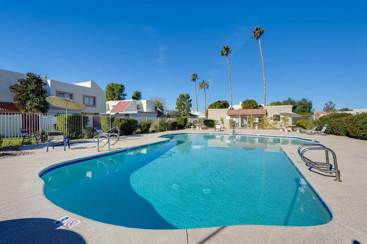 Building Photo - 7915 E Keim Dr