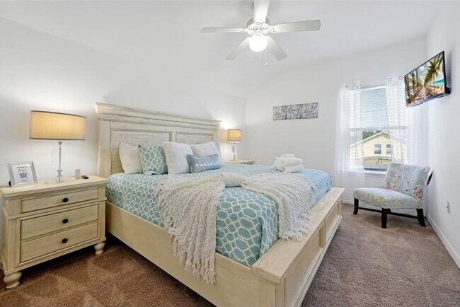 Building Photo - Stunning Fully Furnished and Decorated home in Davenport with Private Pool!