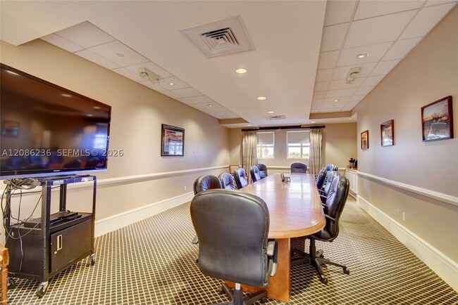 Building Photo - 11622 Creekside Dr