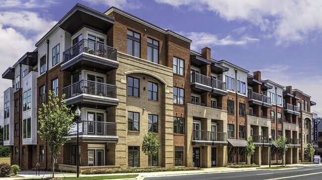 Building Photo - 2017 Central Ave