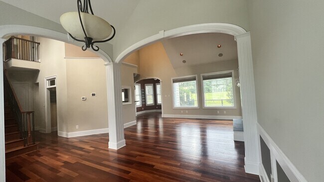 Building Photo - 267 Carolina Way