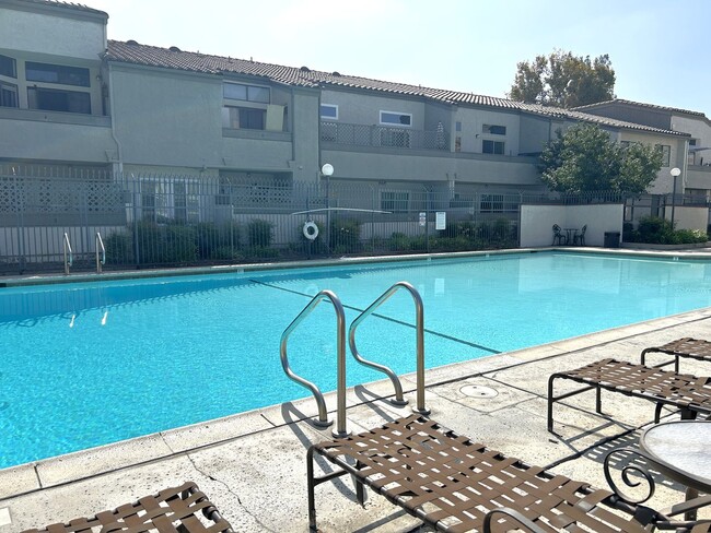 Building Photo - 85 COUNTRY MILE RD POMONA 91766 (2 BED / 2...