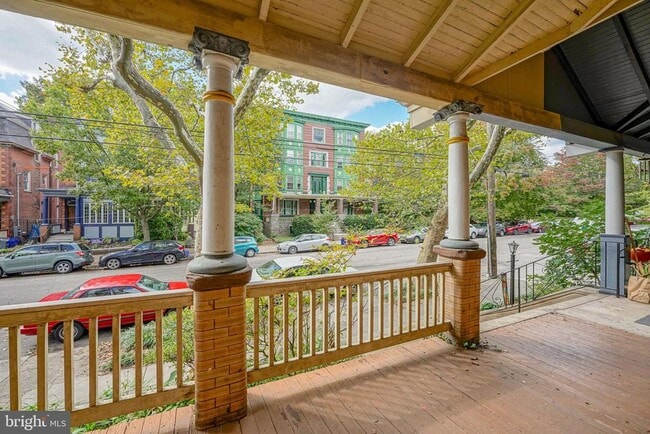Building Photo - 1119 S 46th St