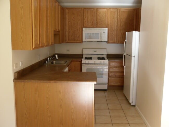 Building Photo - 600 N Dearborn St