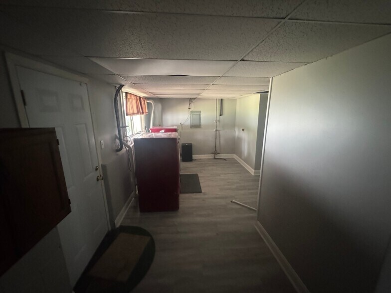 Building Photo - 3028 Quinby Dr
