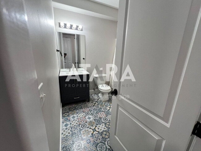 Building Photo - 11447 Open View Ln