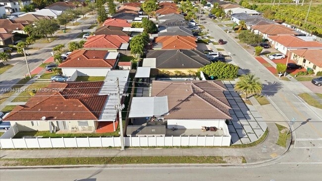 Building Photo - 18366 SW 139th Ct