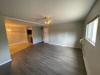 Building Photo - West Haven 1 Bed with Laundry in Unit, AC ...