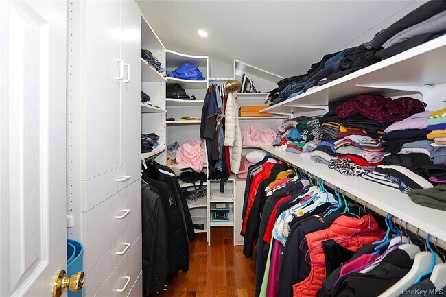 Building Photo - 11 Otsego Ave