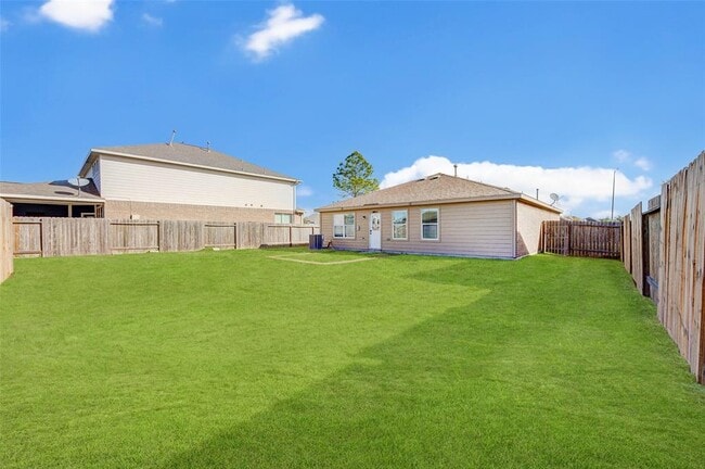 Building Photo - 9814 Garnet Springs Dr
