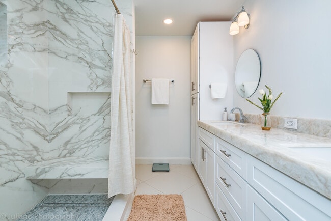 Building Photo - 1510 SE 14th Ct