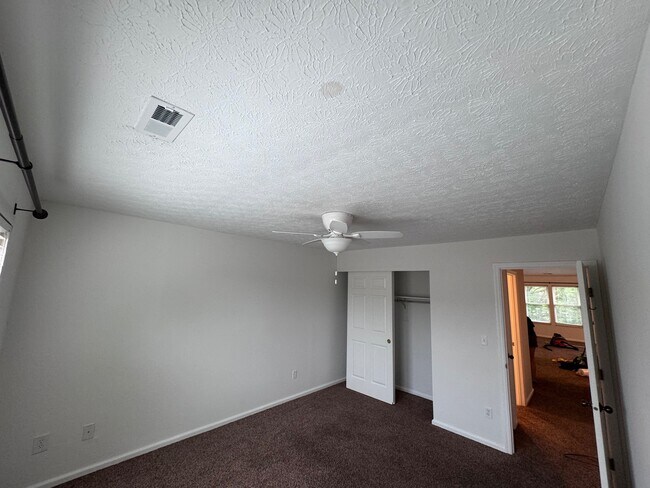 Building Photo - 3388 Fishinger Mill Dr