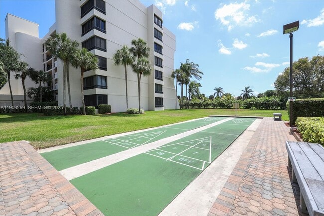 Building Photo - 6620 Boca Del Mar Dr