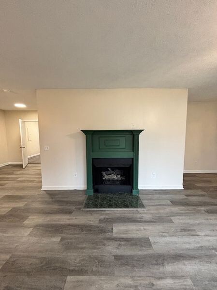 Building Photo - 303 Willow St