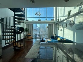 Building Photo - 205 N 11th St