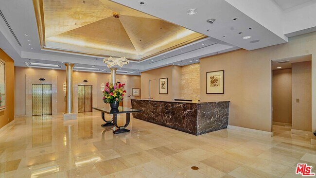 Building Photo - 10724 Wilshire Blvd