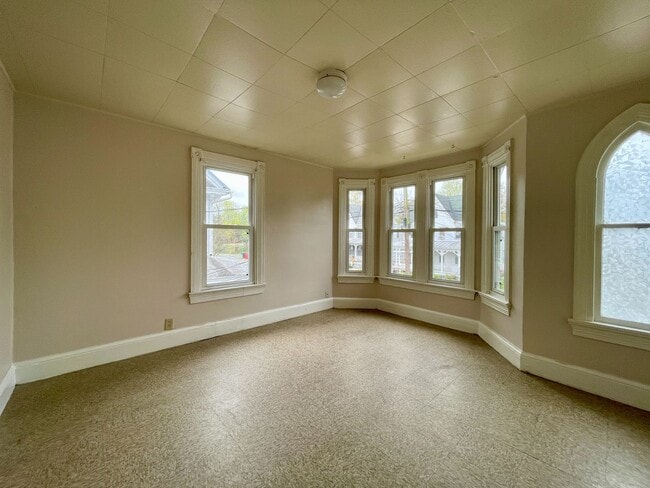 Building Photo - 97 York St