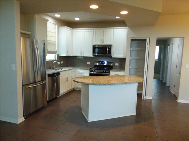 Building Photo - 1709 Arbor Knot Dr