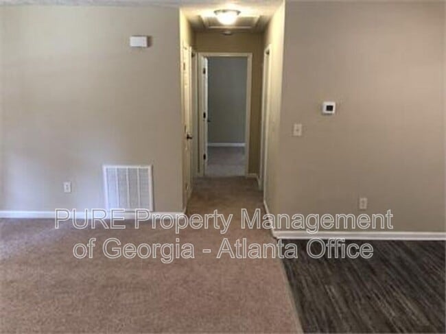 Building Photo - 55 Sunnybrook Dr