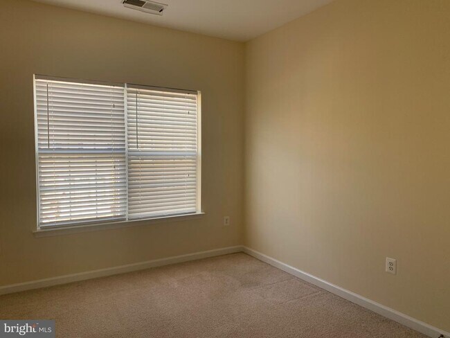 Building Photo - 9793 Corbett Pl