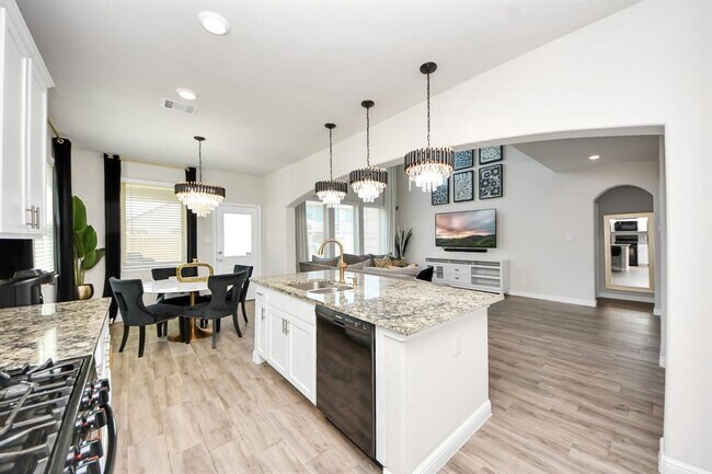 Building Photo - 5312 Cascade Ct