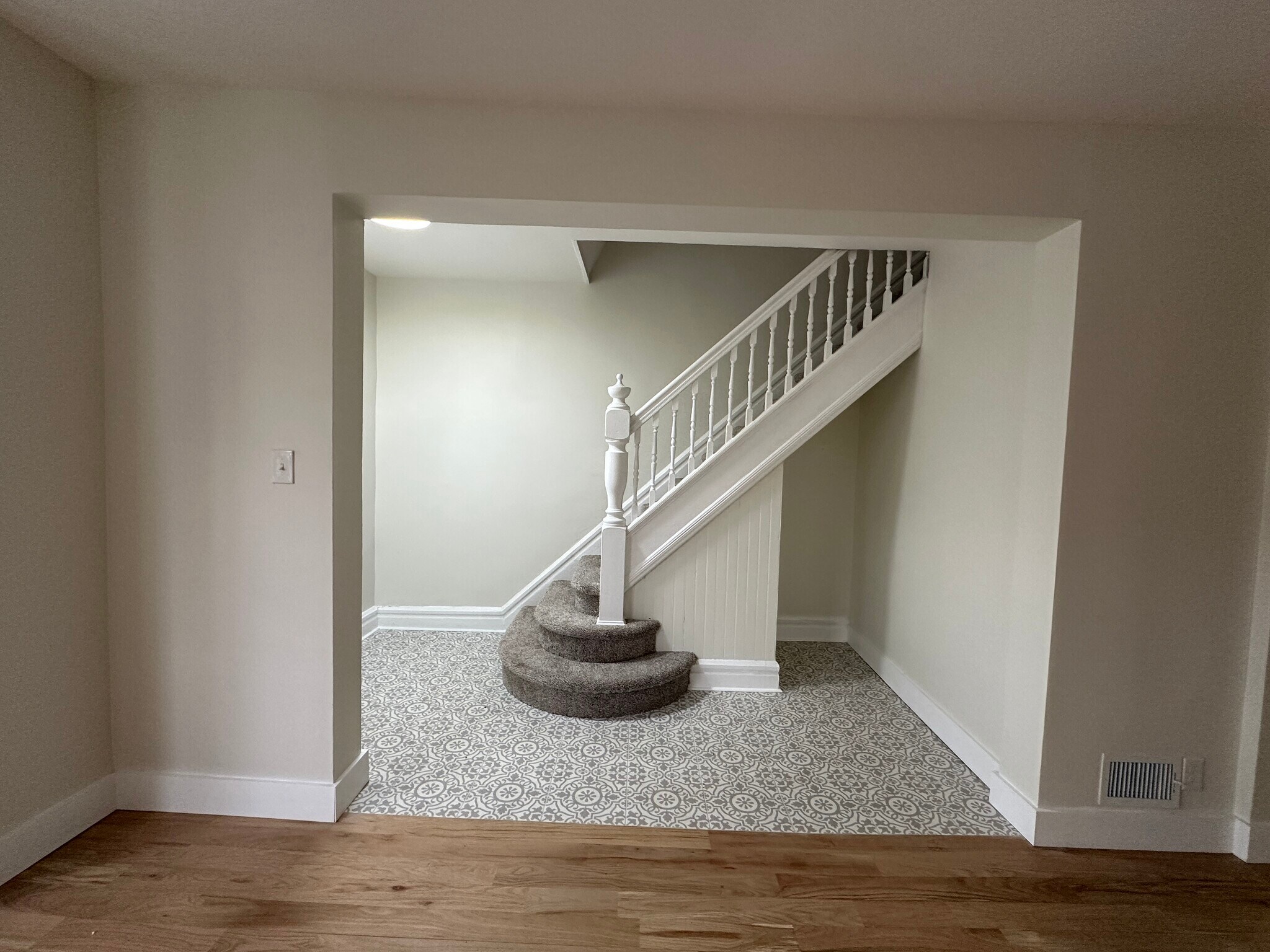 Building Photo - 59 Arnold Ter