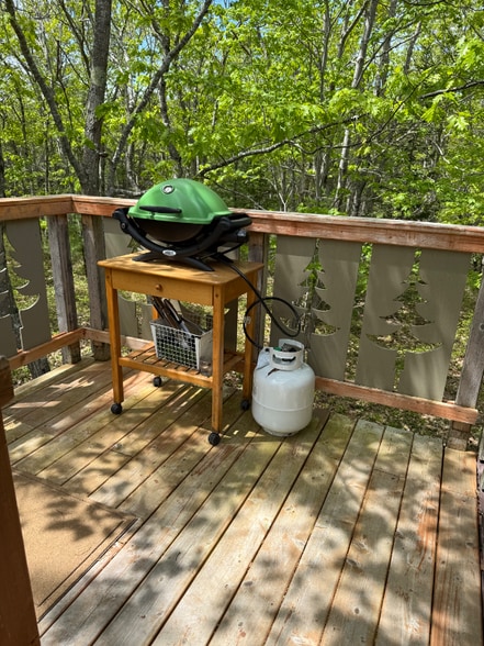 Building Photo - 19 Frog Pond Rd