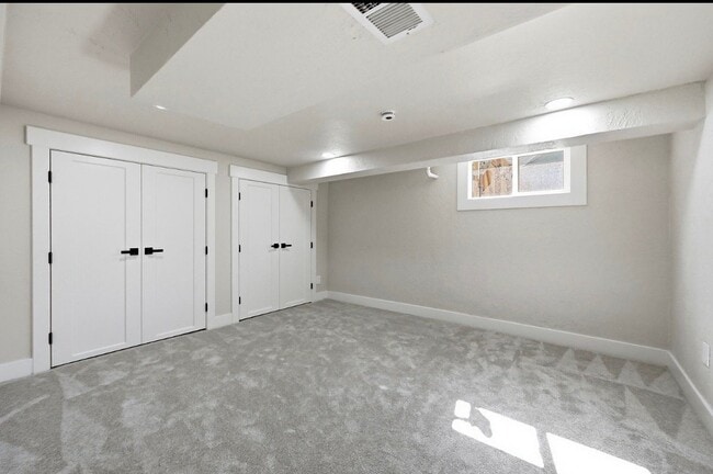 Building Photo - 313 E 800 S