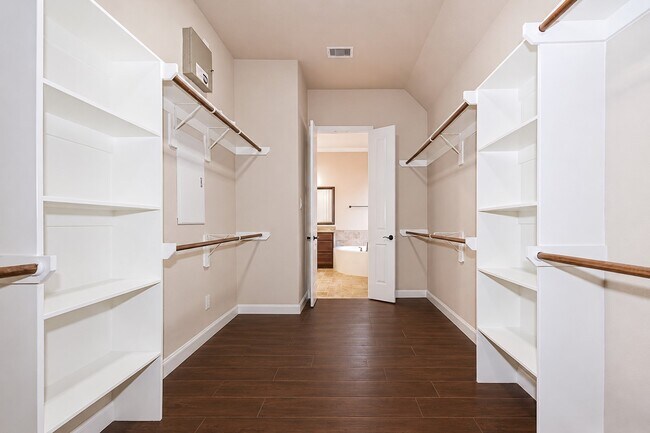 Building Photo - 6838 Adrienne Arbor Dr
