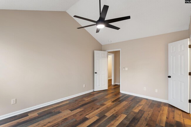 Building Photo - 313 Rolling Knoll Dr