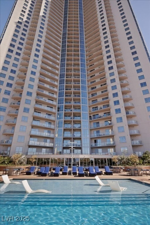 Building Photo - 200 W Sahara Ave