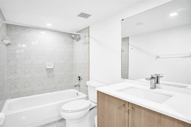 Building Photo - 9470 Tangerine Pl