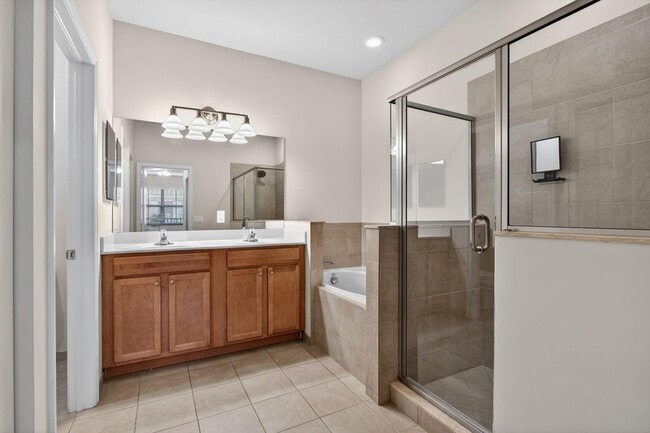 Building Photo - 8435 Blue Cove Way