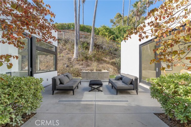 Building Photo - 1436 Summitridge Dr