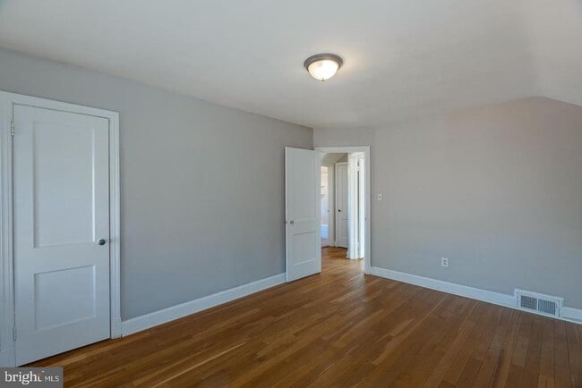 Building Photo - 2525 N George Mason Dr