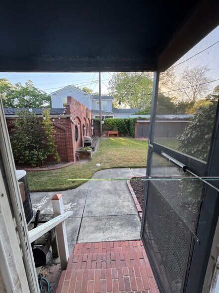 Backyard - 17 8th Ave