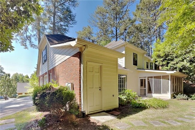 Building Photo - 2809 Hitchcock Mill Run