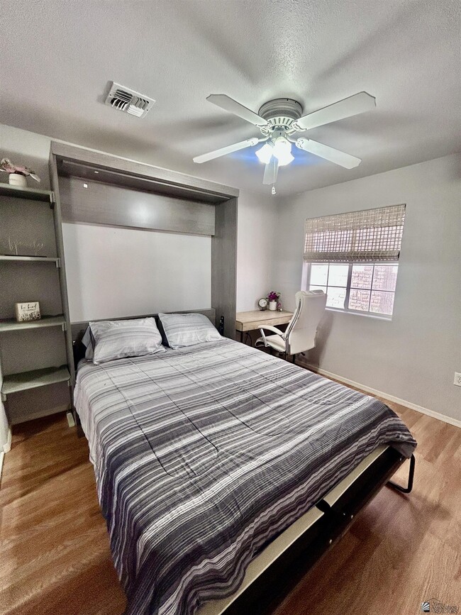 Building Photo - 13407 E 55th St