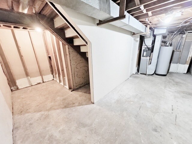 Building Photo - 6006 E 96th St