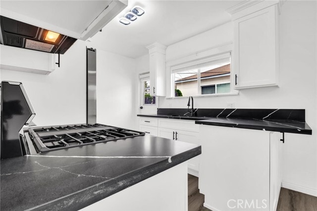 Building Photo - 4712 E Hammel St