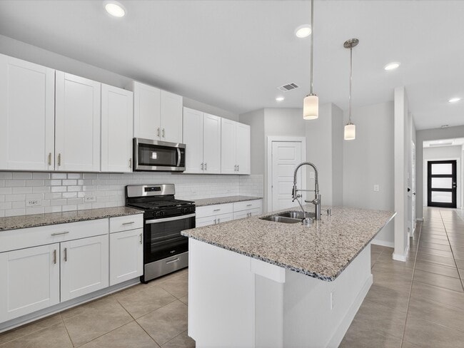 Building Photo - 17908 Grv Crk Ln