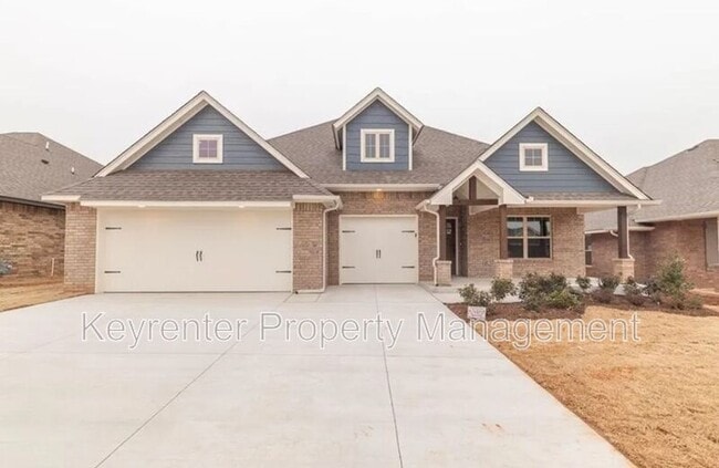 Building Photo - 1017 NE 34th Terr