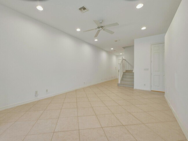 Building Photo - 119 Lancaster Rd