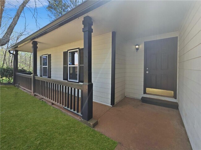 Building Photo - 3355 Tia Trace NW