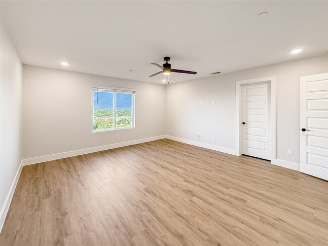 Building Photo - 5605 Mobeetie Lp