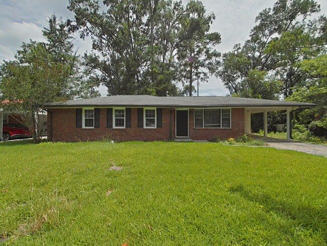 Primary Photo - 2607 Springwood Dr