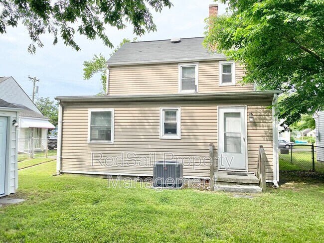 Building Photo - 1628 Orcutt Ave